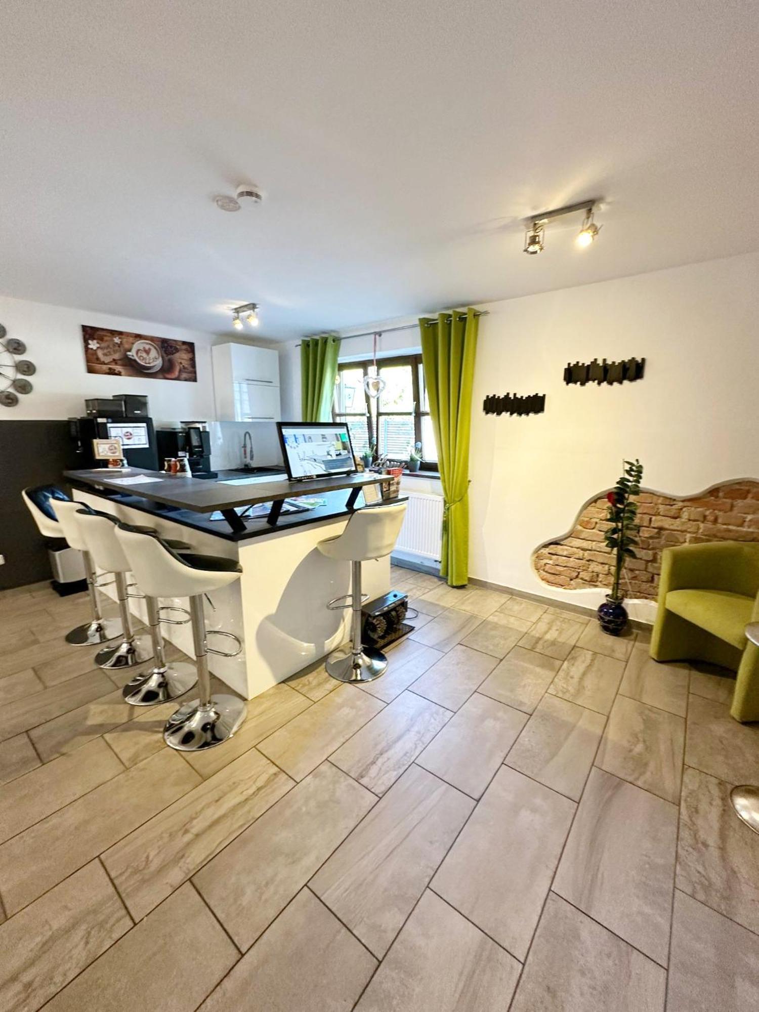 Sunny Hotel Straubing Exterior foto
